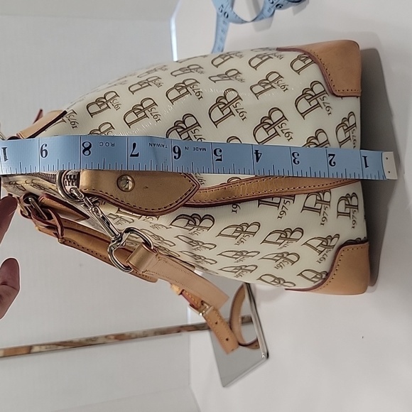 Dooney & Bourke Genuine Florentine Vacchetta Leather Handbag / Crossbody - Picture 10 of 15